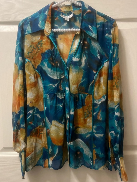 Coldwater Creek Tops - Coldwater Creek Women’s semi sheer Floral Watercolor. Princess Seam Size ‎ Large